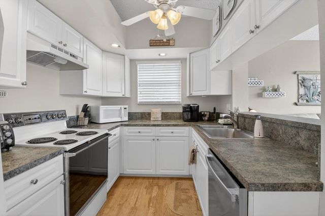 18290 Covina Way A, Boca Raton, FL 33498