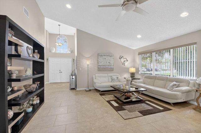 18290 Covina Way A, Boca Raton, FL 33498