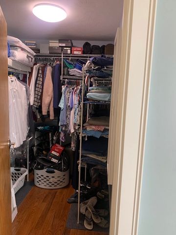 456 Main 1, Wilmington, MA 01887