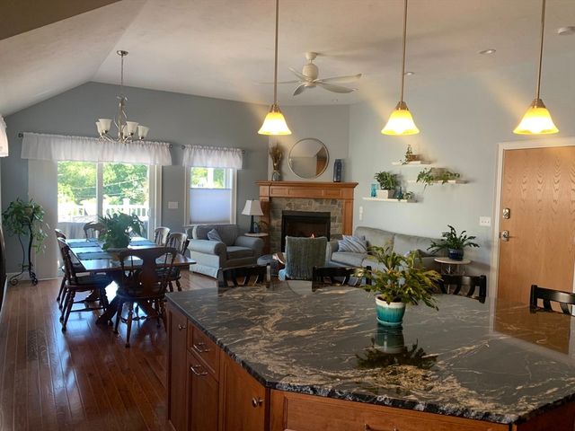 456 Main 1, Wilmington, MA 01887