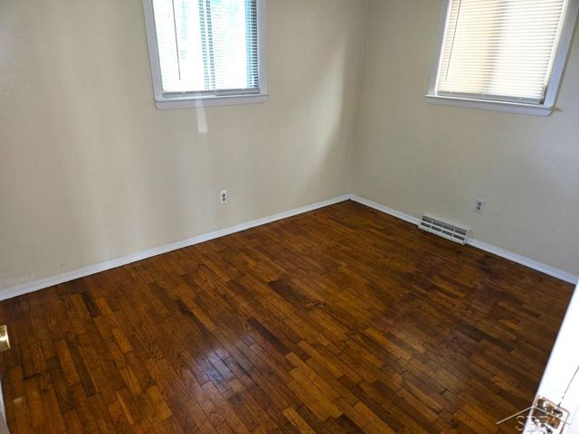 3900 Bauer Drive, Saginaw, MI 48604