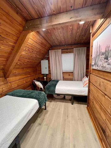 25404 Cove DR, Spicewood, TX 78669