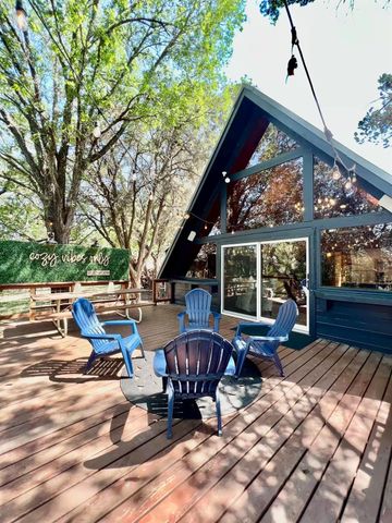 25404 Cove DR, Spicewood, TX 78669