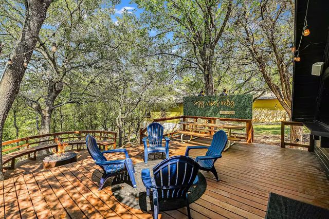 25404 Cove DR, Spicewood, TX 78669