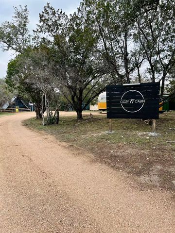 25404 Cove DR, Spicewood, TX 78669