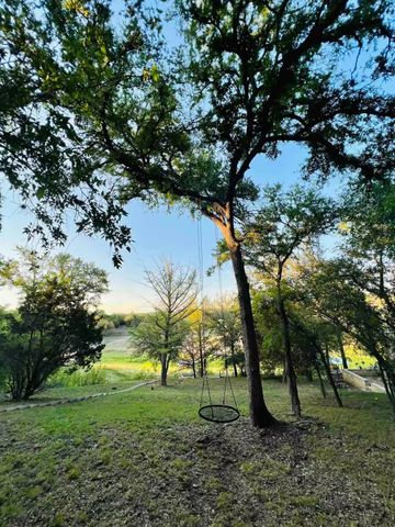 25404 Cove DR, Spicewood, TX 78669