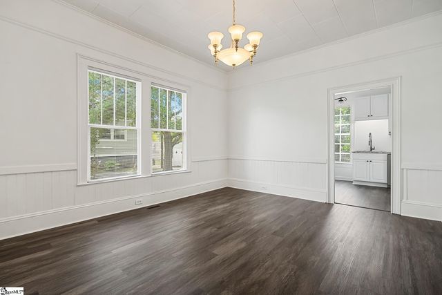 413 W Market Street, Anderson, SC 29624