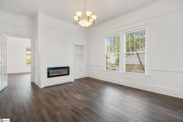 413 W Market Street, Anderson, SC 29624