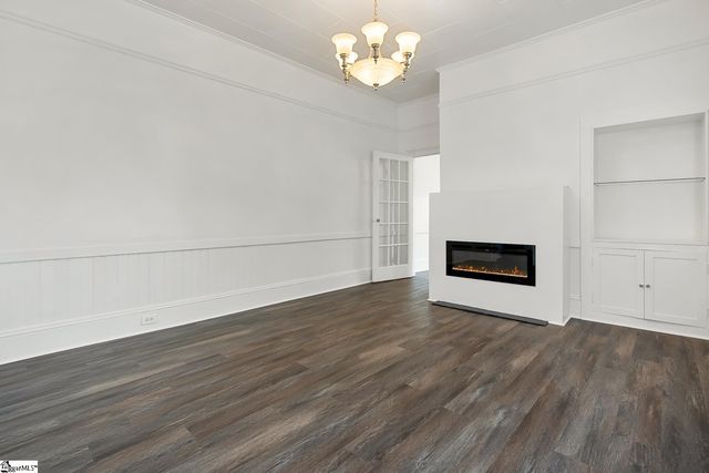 413 W Market Street, Anderson, SC 29624