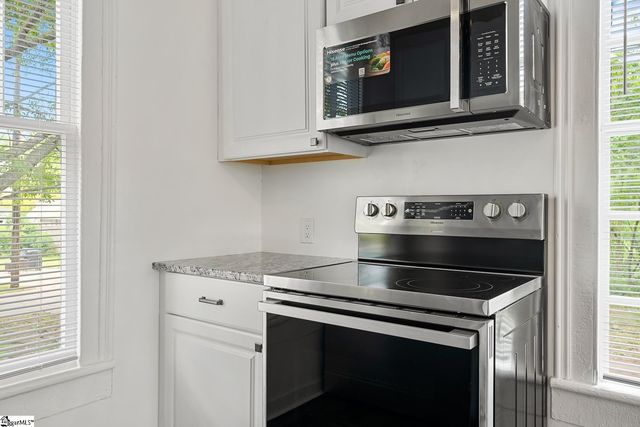 413 W Market Street, Anderson, SC 29624