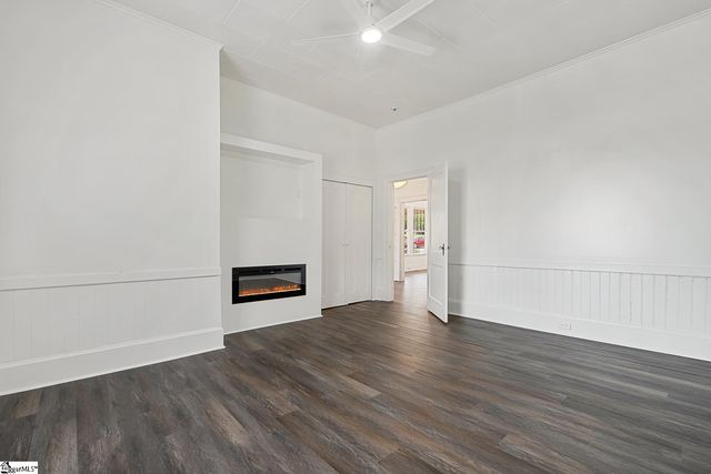 413 W Market Street, Anderson, SC 29624