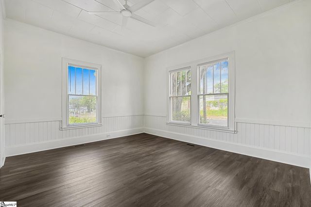 413 W Market Street, Anderson, SC 29624