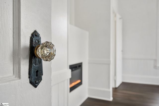 413 W Market Street, Anderson, SC 29624