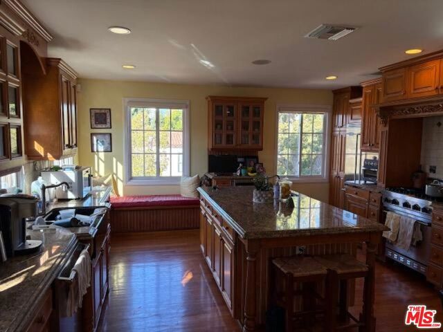 10328 Dunkirk Avenue, Los Angeles, CA 90025