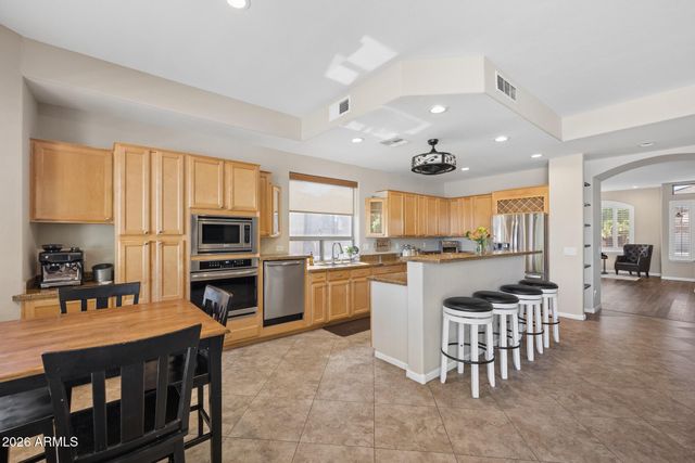 1550 E SAGEBRUSH Court, Gilbert, AZ 85296