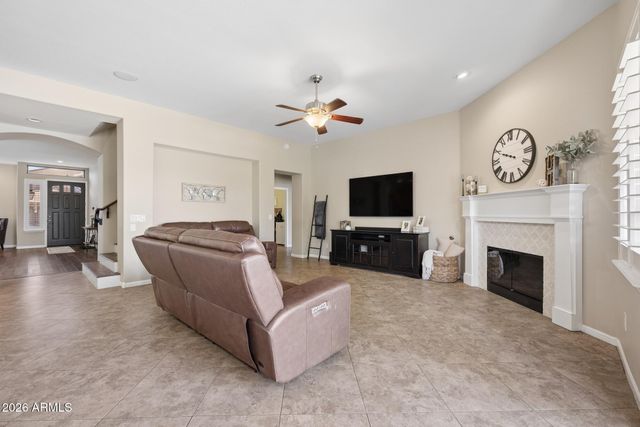 1550 E SAGEBRUSH Court, Gilbert, AZ 85296