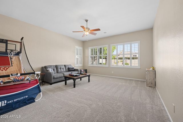 1550 E SAGEBRUSH Court, Gilbert, AZ 85296
