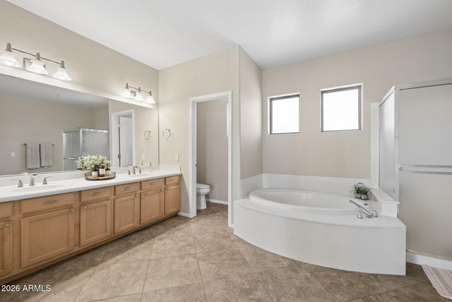 1550 E SAGEBRUSH Court, Gilbert, AZ 85296