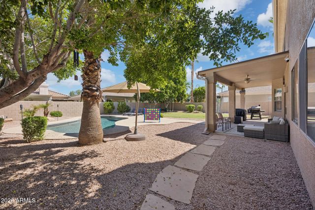 1550 E SAGEBRUSH Court, Gilbert, AZ 85296