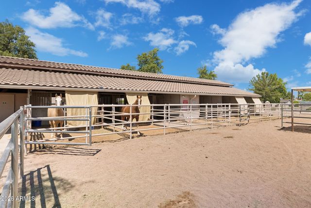 1550 E SAGEBRUSH Court, Gilbert, AZ 85296