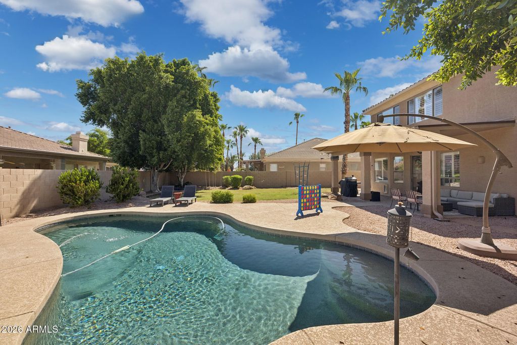1550 E SAGEBRUSH Court, Gilbert, AZ 85296
