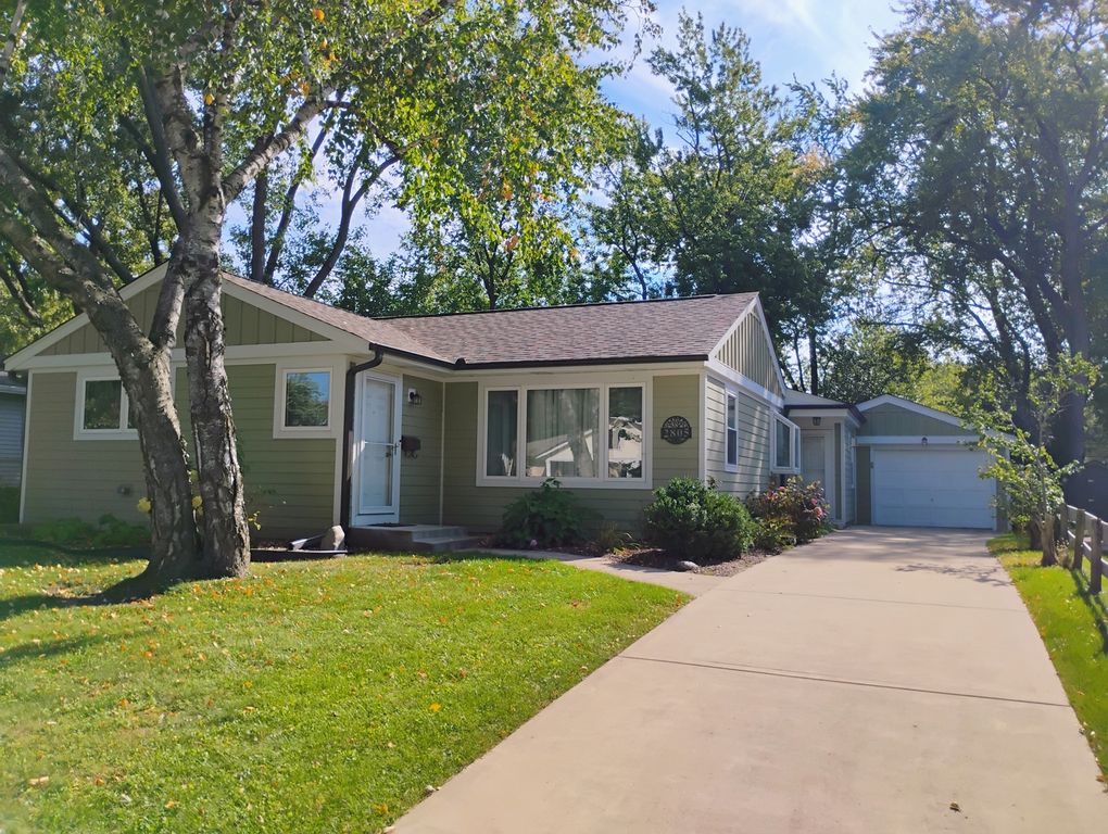 2805 Sigwalt Street, Rolling Meadows, IL 60008 — photo 2