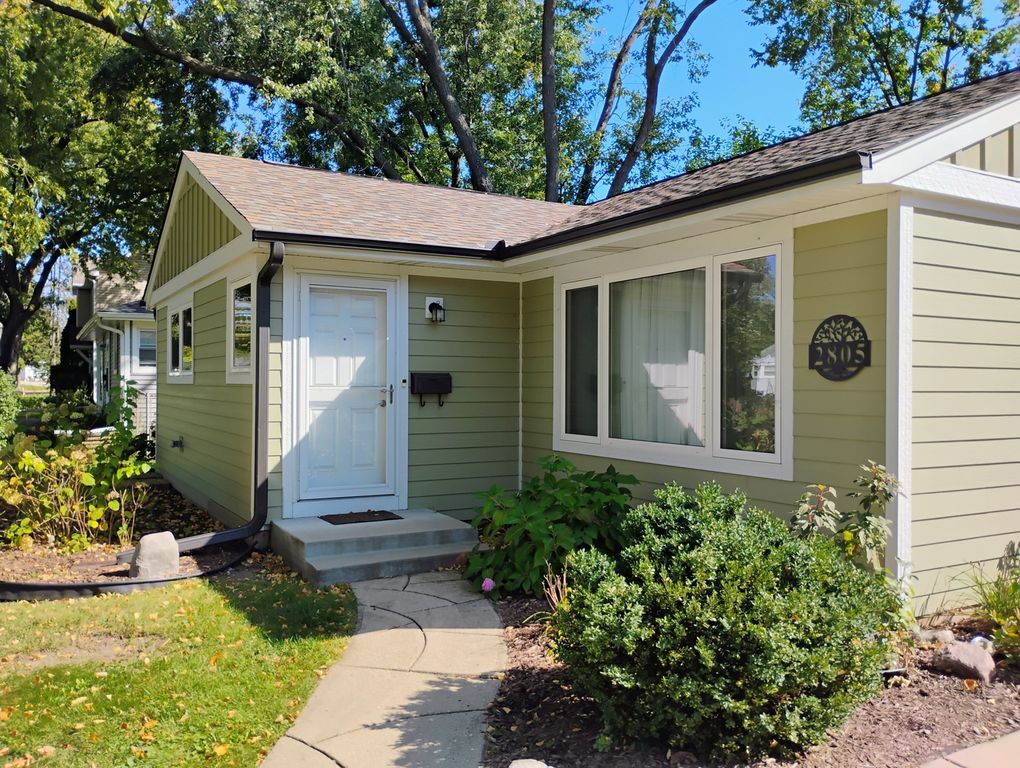 2805 Sigwalt Street, Rolling Meadows, IL 60008 — photo 4