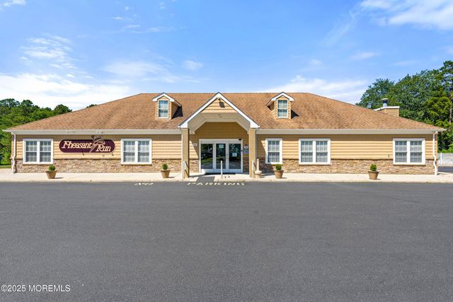 25 Willow Drive, Barnegat, NJ 08005