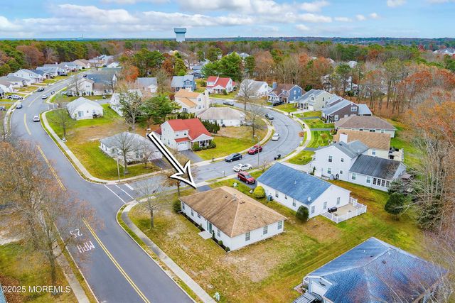 25 Willow Drive, Barnegat, NJ 08005