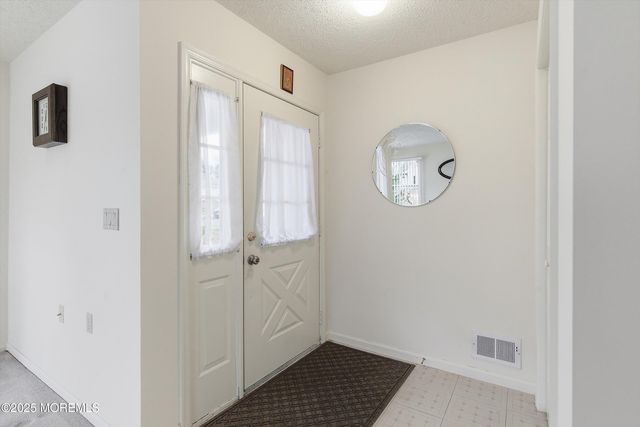 25 Willow Drive, Barnegat, NJ 08005