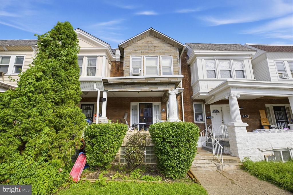 5633 N 11TH ST, PHILADELPHIA, PA 19141 — exterior