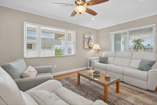 110 SHORE Court 301, North Palm Beach, FL 33408