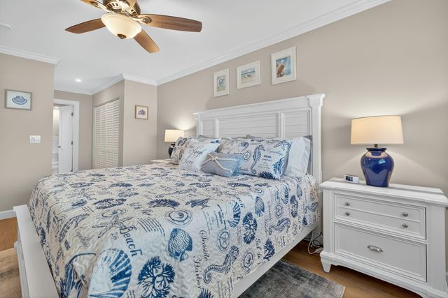 110 SHORE Court 301, North Palm Beach, FL 33408
