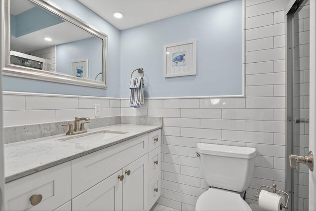 110 SHORE Court 301, North Palm Beach, FL 33408