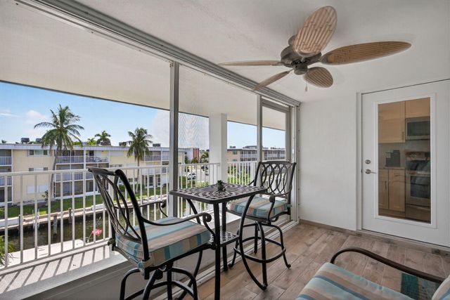 110 SHORE Court 301, North Palm Beach, FL 33408