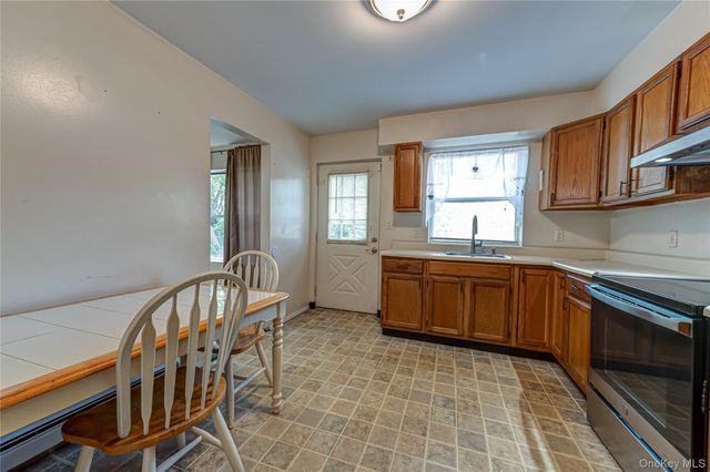 34 Roberts Street, Mastic, NY 11950