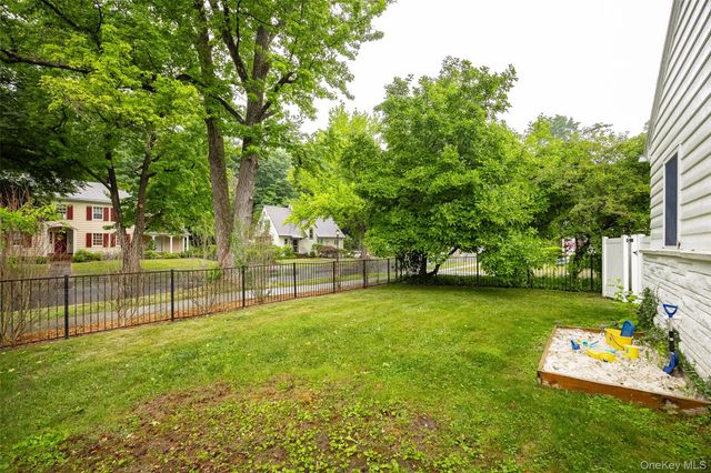 46 Barnard Avenue, Poughkeepsie, NY 12601
