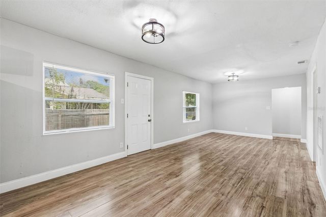 8008 N 12TH STREET, Tampa, FL 33604