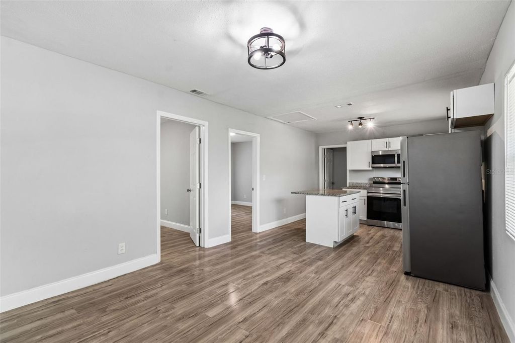 Image 12 of property listing at 8008 N 12TH STREET, Tampa, FL 33604