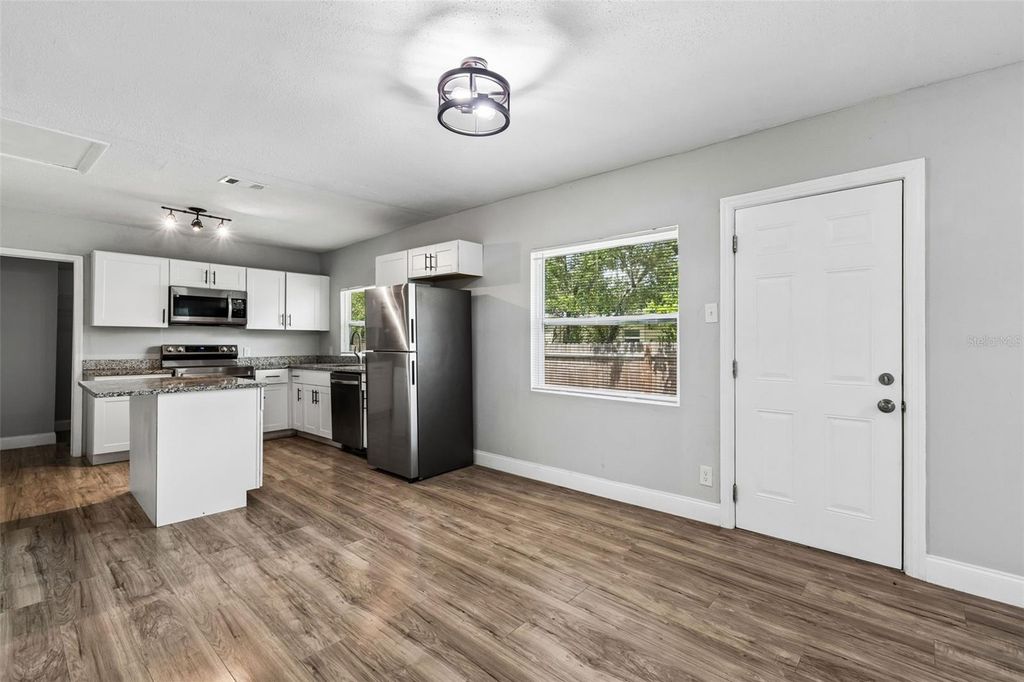 Image 13 of property listing at 8008 N 12TH STREET, Tampa, FL 33604