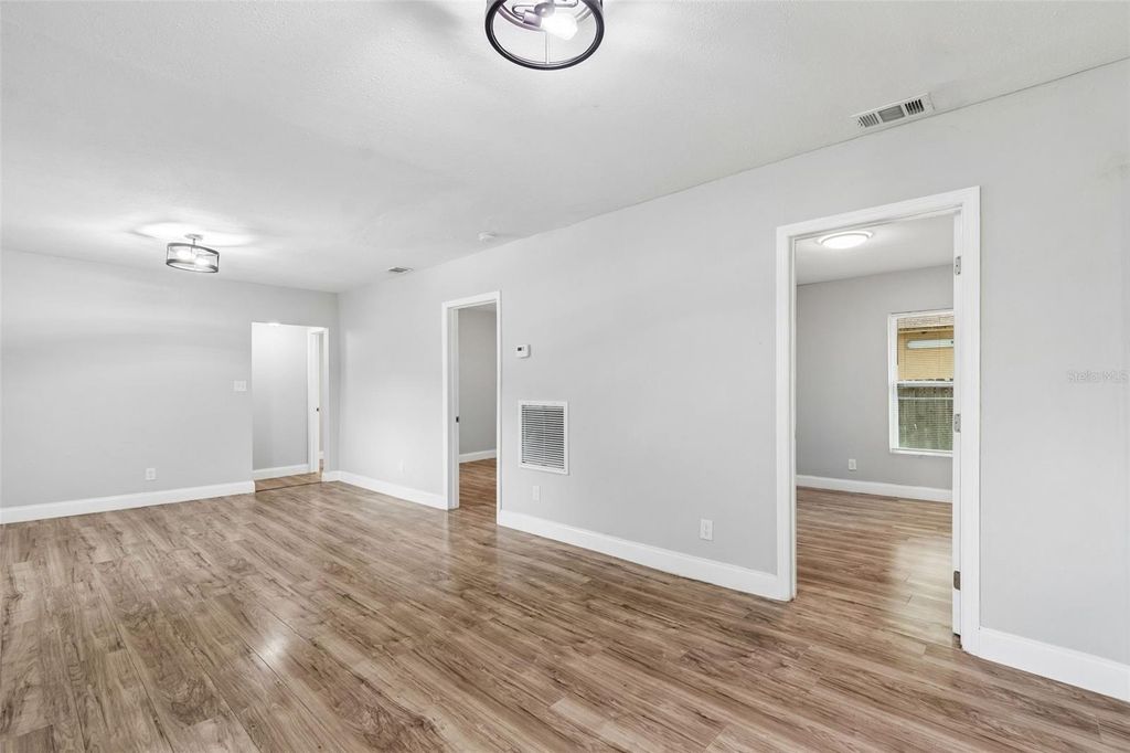 Image 15 of property listing at 8008 N 12TH STREET, Tampa, FL 33604