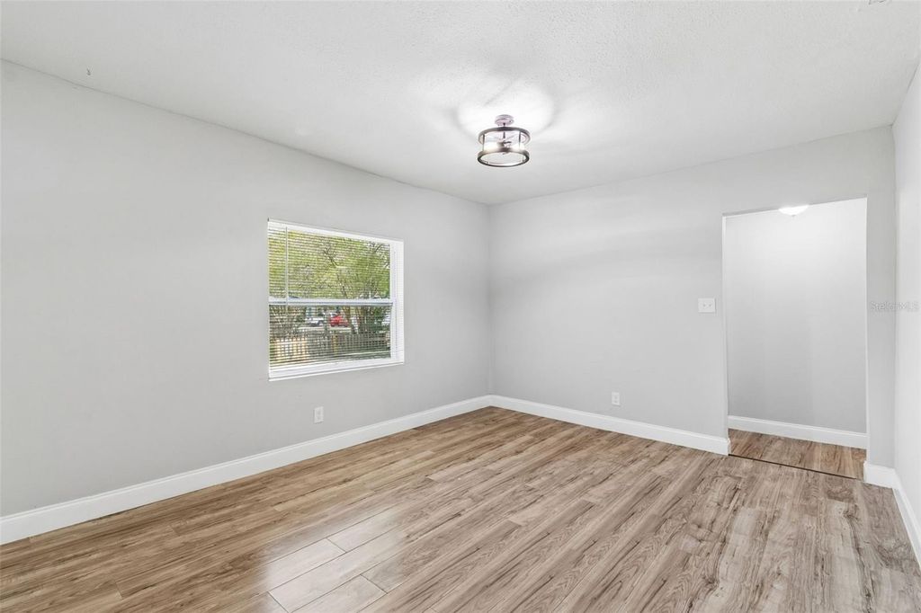 Image 25 of property listing at 8008 N 12TH STREET, Tampa, FL 33604