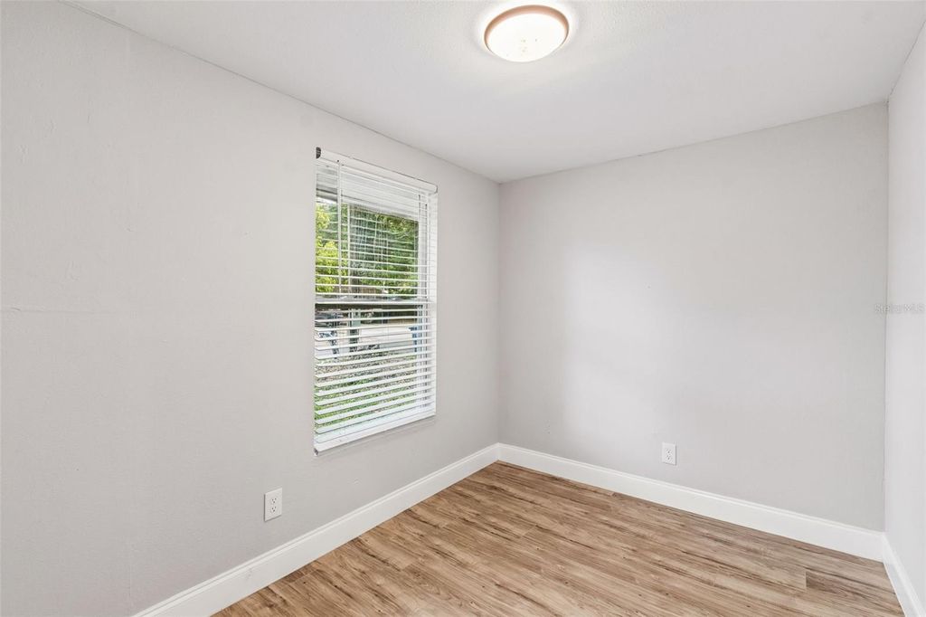 Image 33 of property listing at 8008 N 12TH STREET, Tampa, FL 33604