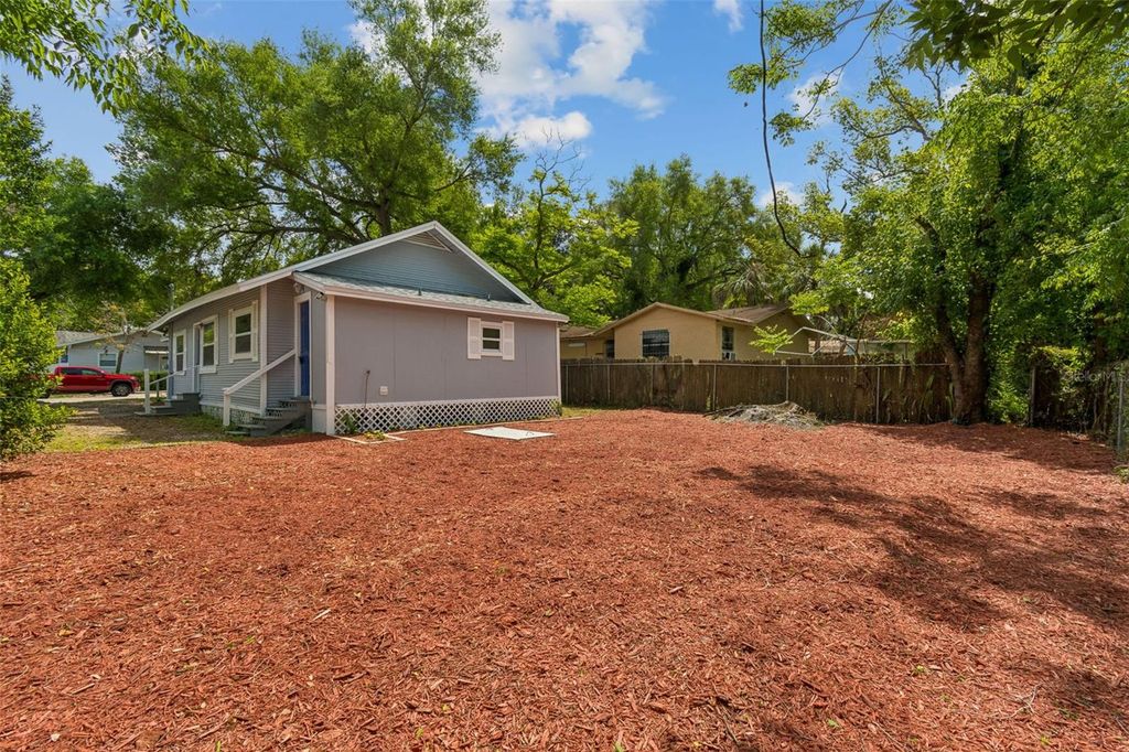 Image 52 of property listing at 8008 N 12TH STREET, Tampa, FL 33604