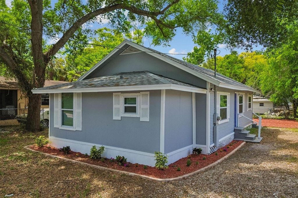 Image 58 of property listing at 8008 N 12TH STREET, Tampa, FL 33604