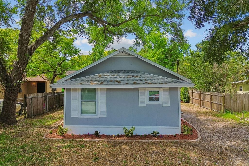 Image 62 of property listing at 8008 N 12TH STREET, Tampa, FL 33604