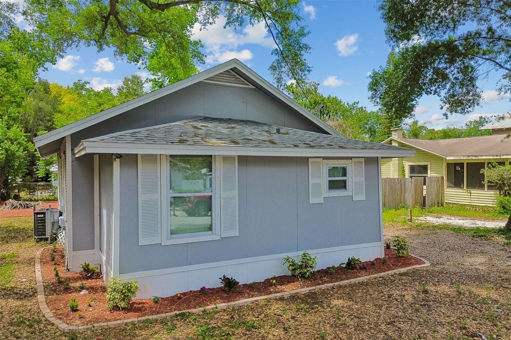 Image 64 of property listing at 8008 N 12TH STREET, Tampa, FL 33604