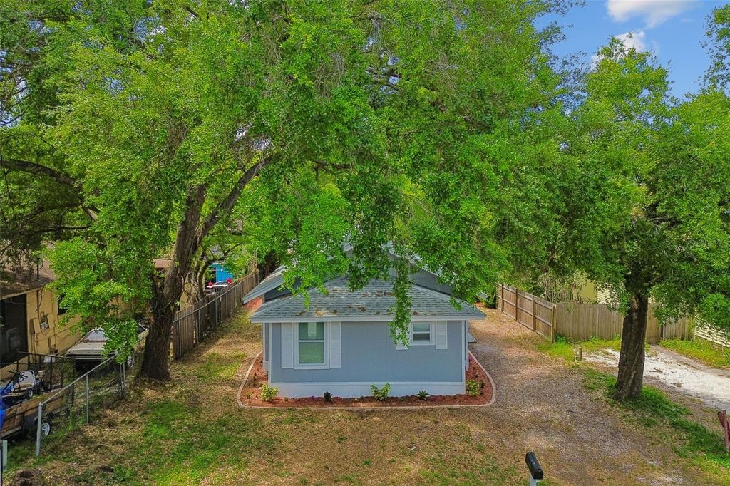 Image 67 of property listing at 8008 N 12TH STREET, Tampa, FL 33604