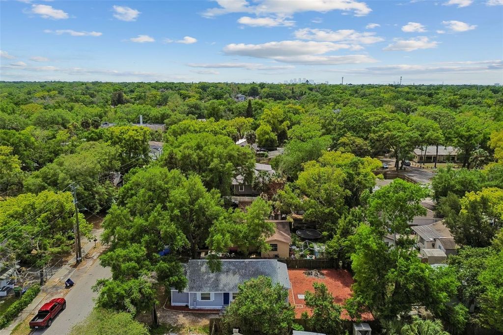 Image 69 of property listing at 8008 N 12TH STREET, Tampa, FL 33604