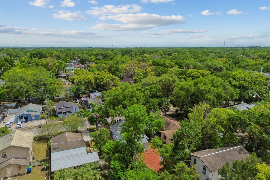 Image 70 of property listing at 8008 N 12TH STREET, Tampa, FL 33604
